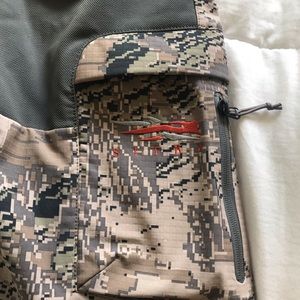 YOUTH men’s large Sitka pants